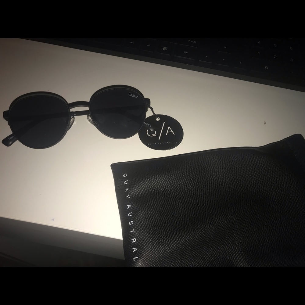 Quay “Crazy Love” sunnies!